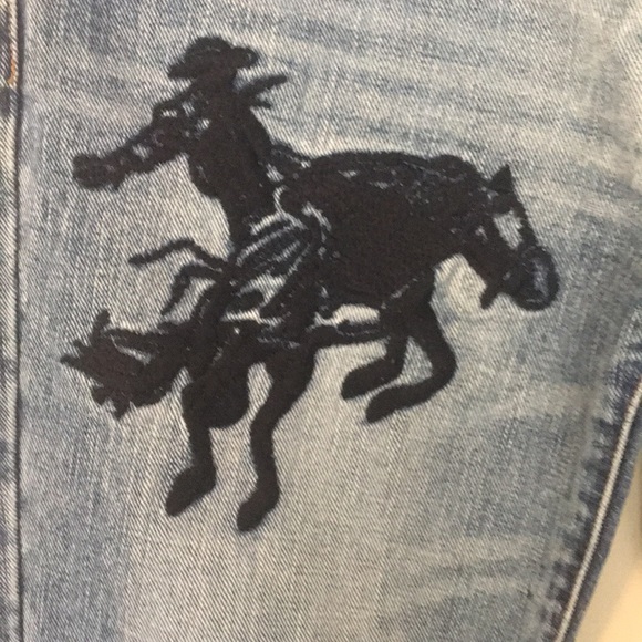 Jeans - Picture 2 of 5